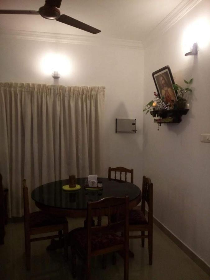 Nathans Holiday Home Коччи Экстерьер фото